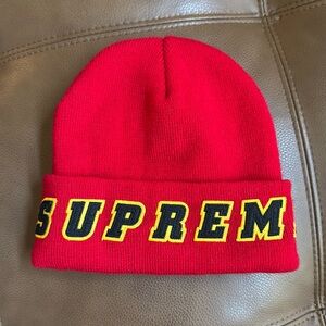 Supreme Felt Logo Beanie